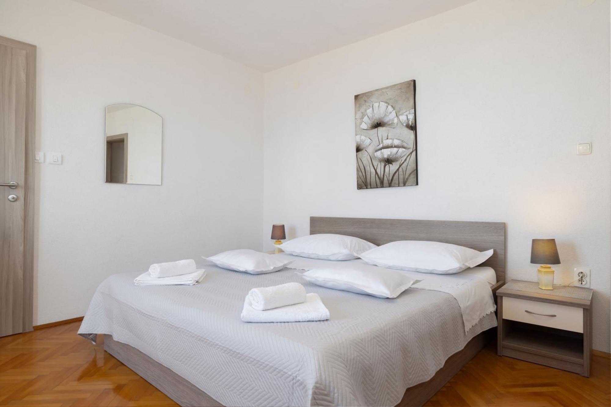 Apartmani Marta Tucepi Exterior photo